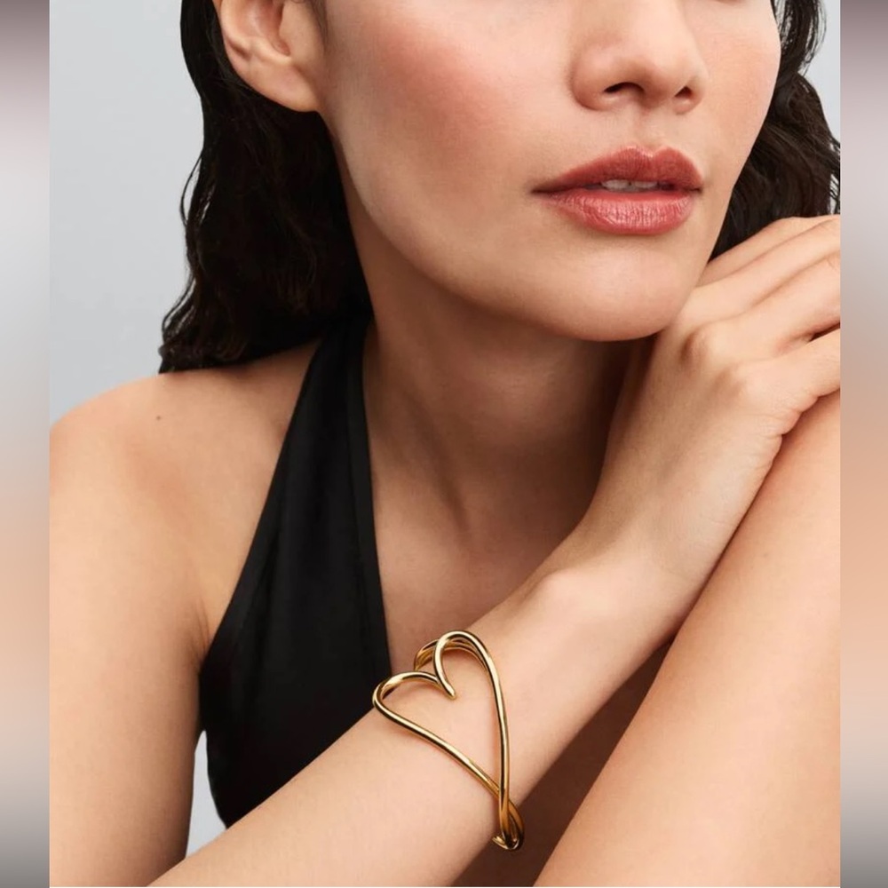Pandora Heart Bangle 14k Gold plated